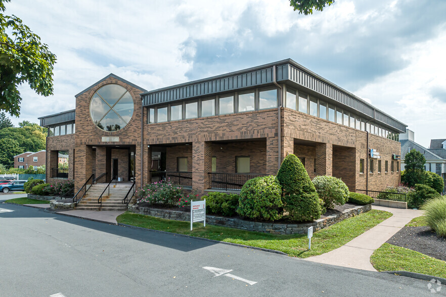 Primary Photo Of 2928 Main St, Glastonbury Medical For Lease