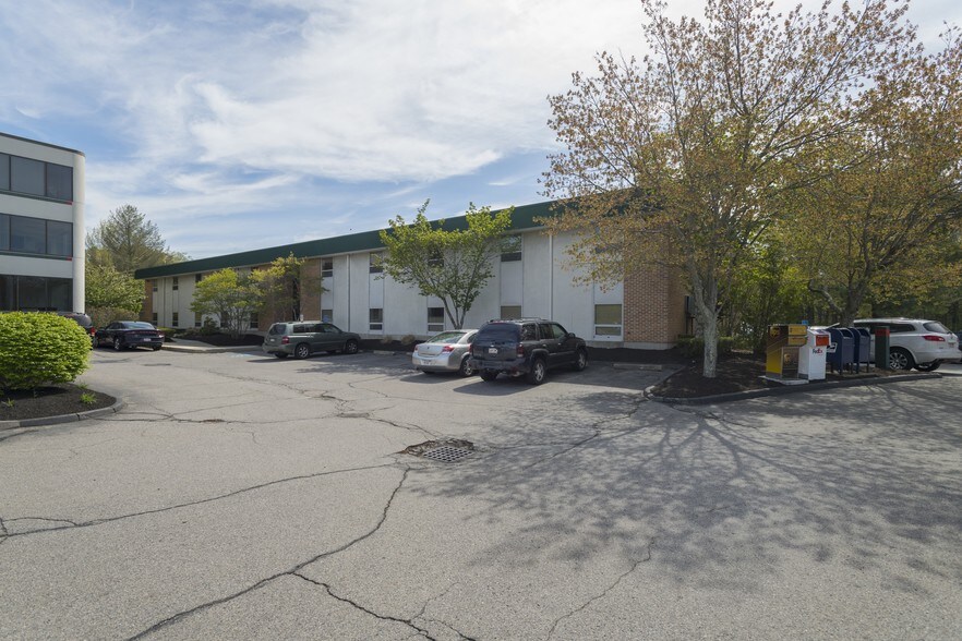 Primary Photo Of 792 S Main St, Mansfield Office For Lease