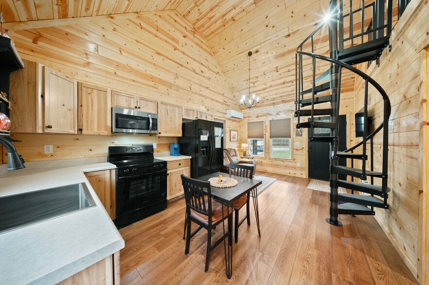 More Photos Of 325 Sinking Rd, Argillite Hospitality For Sale