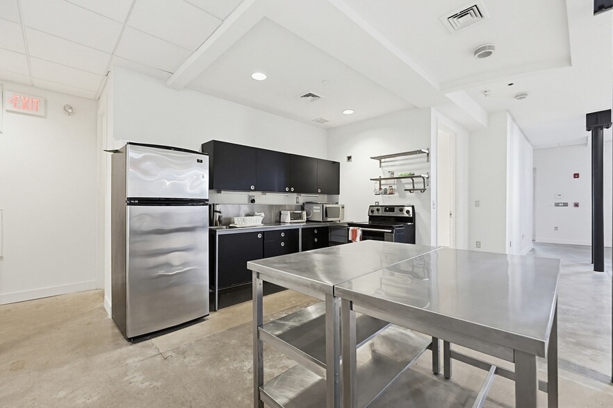 More Photos Of 60 Tufts St, Somerville Specialty For Sale