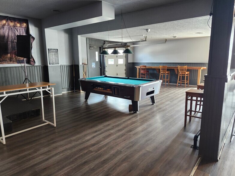 More Photos Of 49 Scott St W, St Catharines Storefront Retail Office For Sale