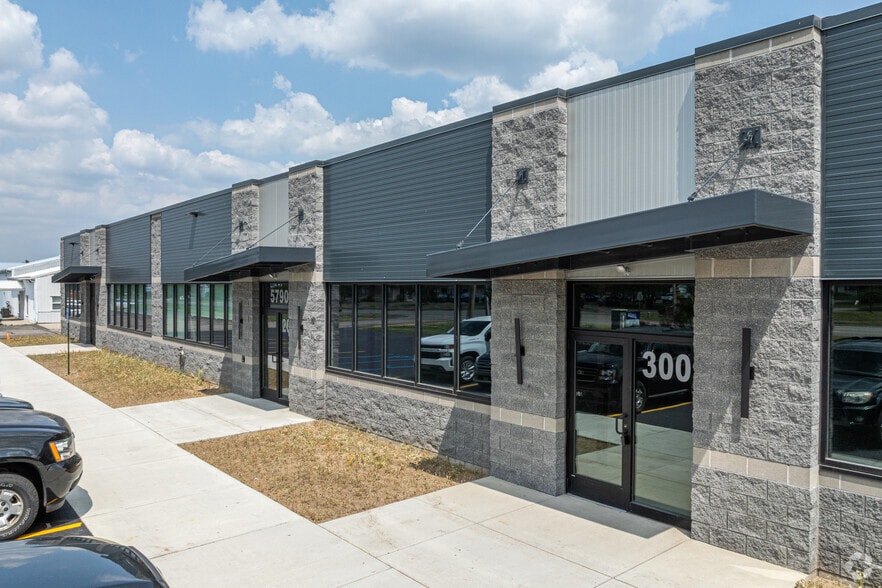 More Photos Of 5790 Balsam Dr, Hudsonville Office For Lease