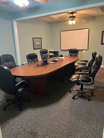 More Photos Of 6100 Clarks Creek Rd, Plainfield Office For Lease