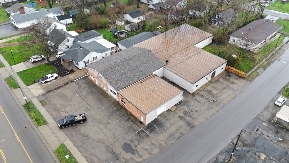 More Photos Of 3125 Yankee Rd, Middletown Auto Repair For Sale