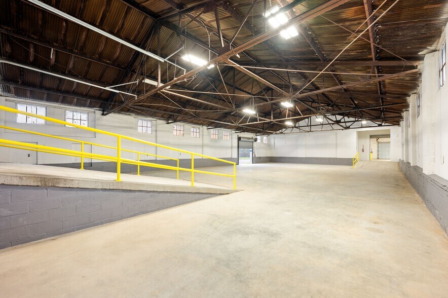 More Photos Of 812 Dr Martin Luther King Jr Way, Gastonia Industrial For Sale