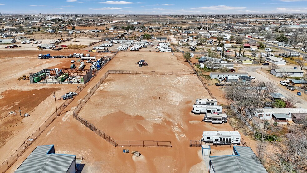 More Photos Of 5405 E Highway 80, Midland Warehouse For Lease