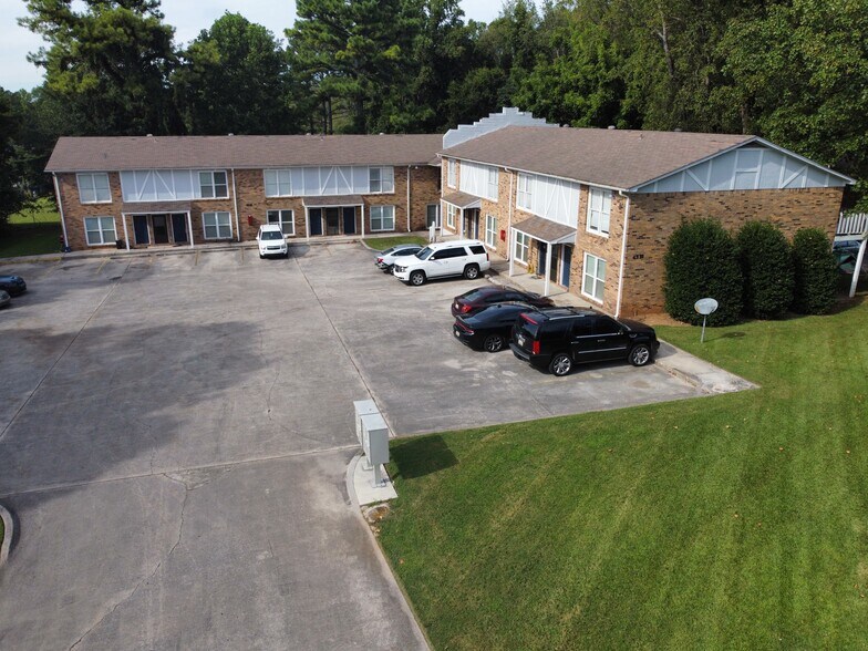 Primary Photo Of 4516 Bonnell Dr NW, Huntsville Multifamily For Sale