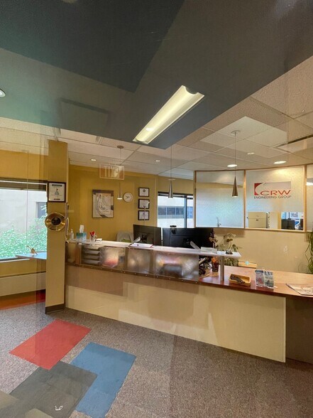 More Photos Of 3940 Arctic Blvd, Anchorage Office For Sale