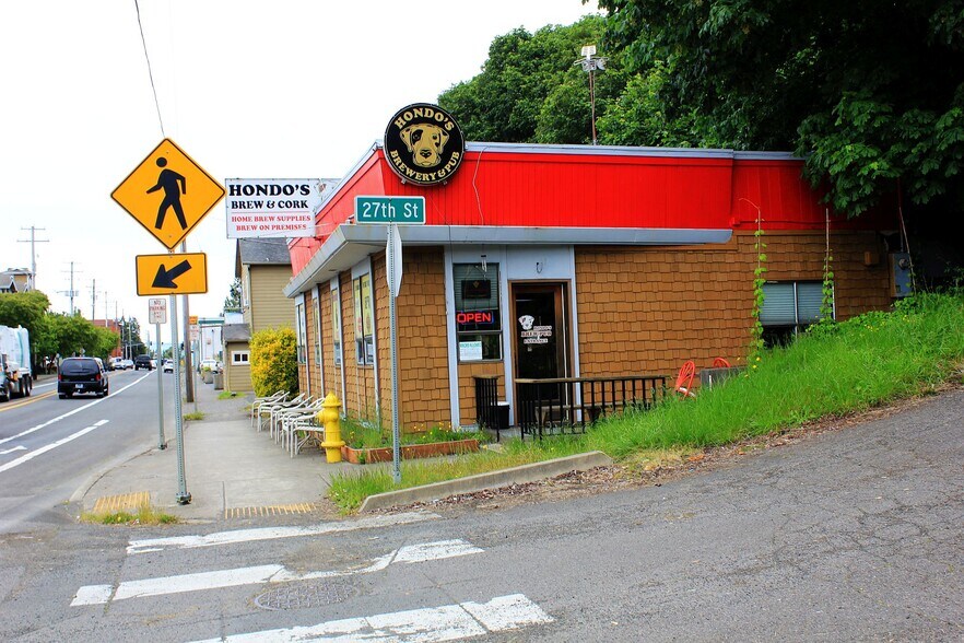 More Photos Of 2703 Marine Dr, Astoria Bar For Sale