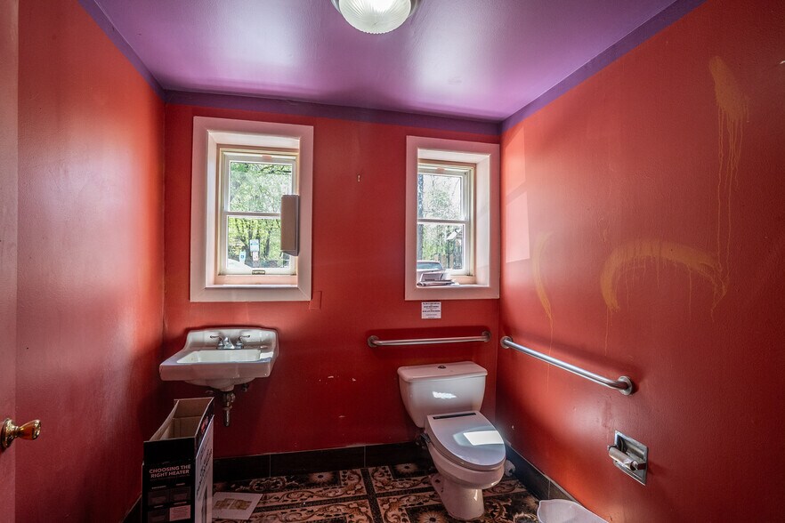 More Photos Of 77 S Union St, Lambertville Restaurant For Sale