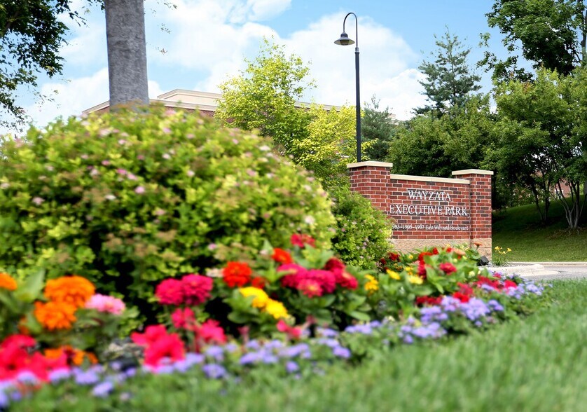 More Photos Of 1903-1907 E Wayzata Blvd, Wayzata Unknown For Lease