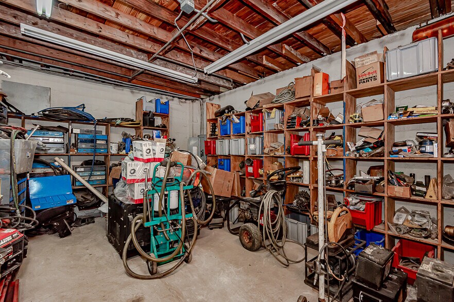 More Photos Of 2301 SW 57th Ave, West Park Warehouse For Lease