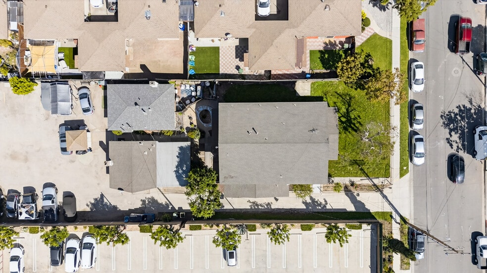 More Photos Of 15003 Larch Ave, Lawndale Apartments For Sale