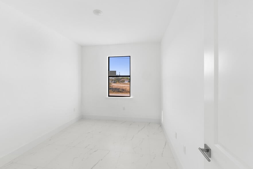 More Photos Of 2418 Xelda Ave N, Lehigh Acres Multifamily For Sale