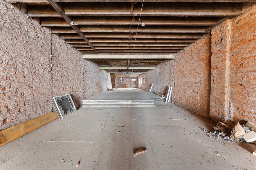 More Photos Of 58 King St E, Hamilton Storefront Retail Office For Sale