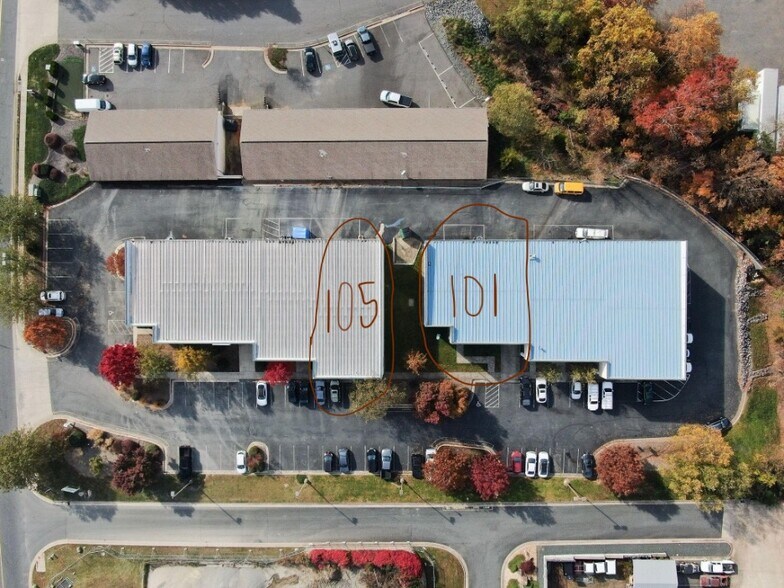 More Photos Of 12 Commerce Pky, Fredericksburg Flex For Lease