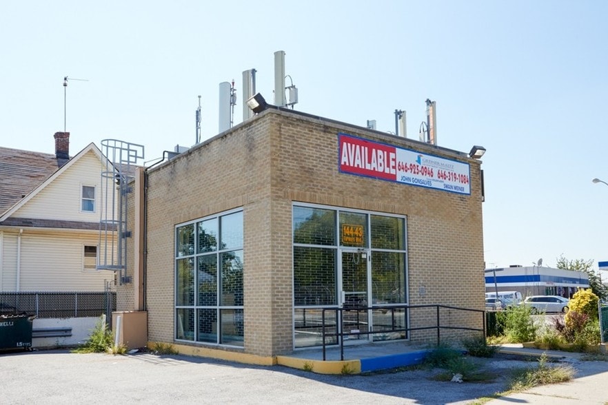 More Photos Of 14443 Farmers Blvd, Jamaica Freestanding For Lease