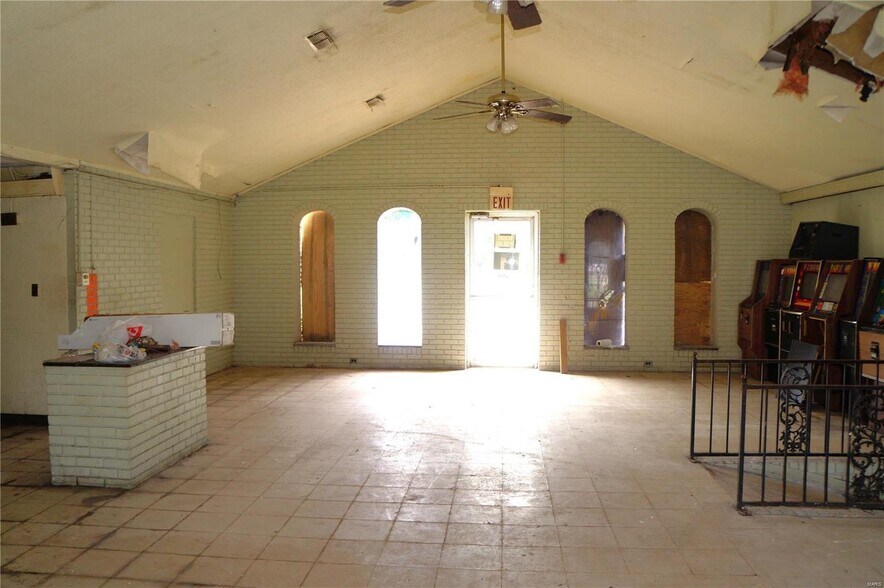 More Photos Of 919 S Jackson St, Kennett Assisted Living For Sale