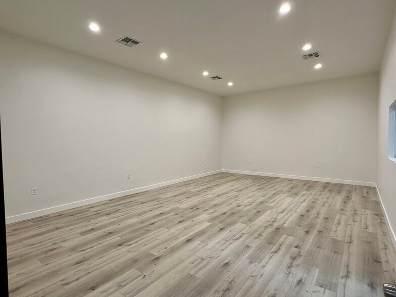 More Photos Of 2121 Lee Ave, South El Monte Warehouse For Sale