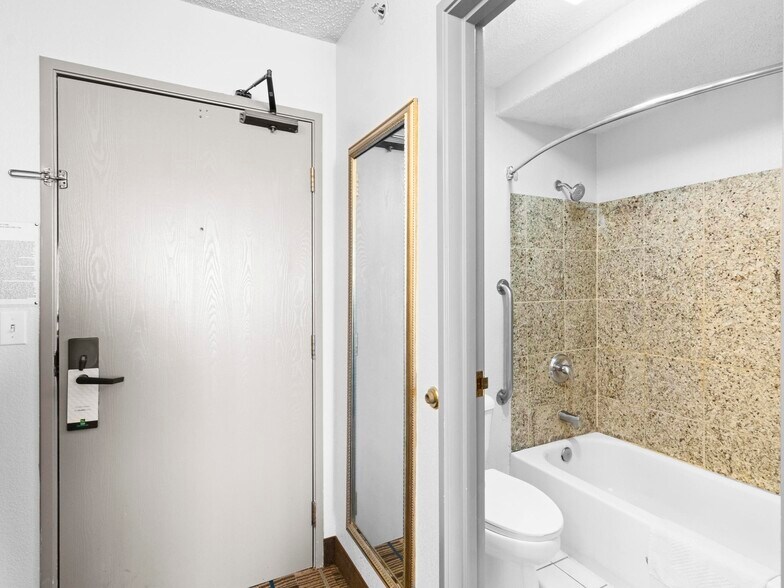 More Photos Of 15150 Brighton Rd, Brighton Hotel For Sale