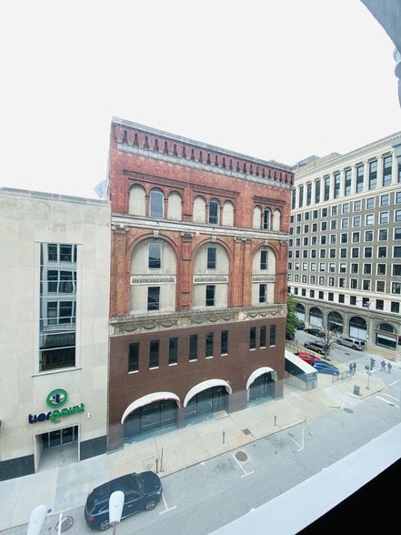 More Photos Of 1108 Olive St, Saint Louis Office For Sale
