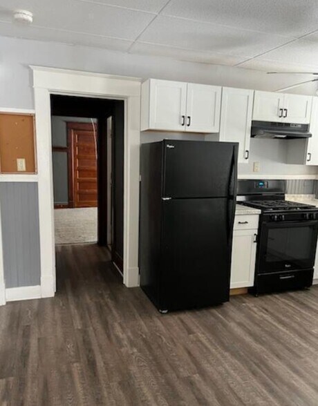 More Photos Of 1524 Van Vranken Ave, Schenectady Bar For Sale