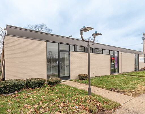 More Photos Of 16975-16991 Farmington Rd, Livonia Medical For Lease