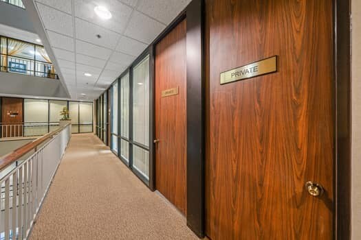 More Photos Of 222 S Sidney Baker St, Kerrville Office For Lease