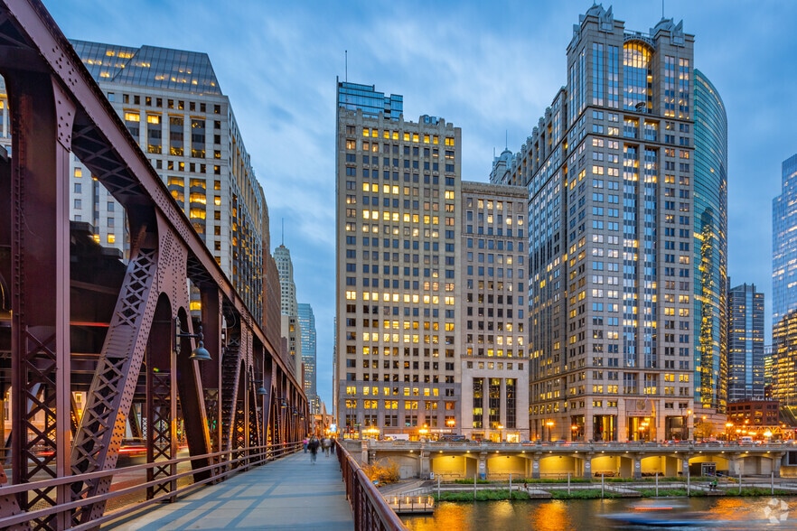 Primary Photo Of 205 W Wacker Dr, Chicago Office For Lease