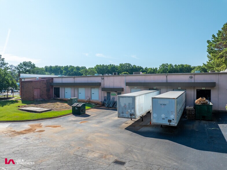 More Photos Of 5200 Panola Industrial Blvd, Decatur Warehouse For Lease