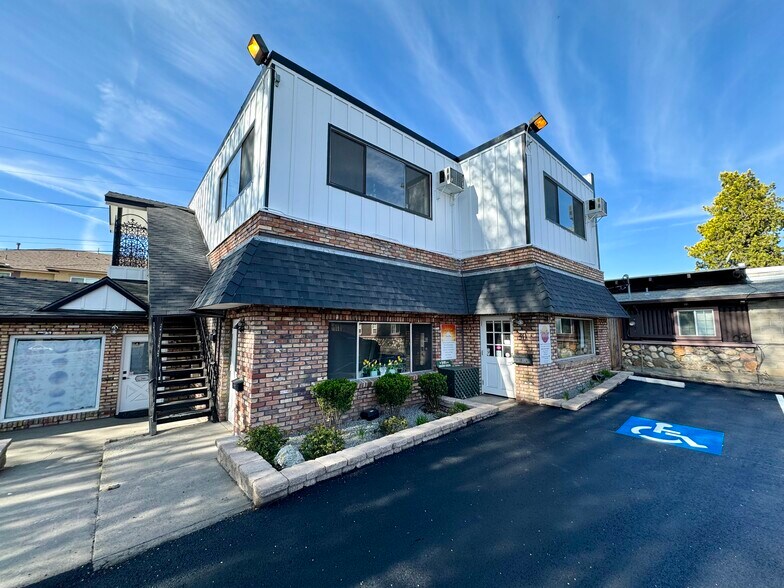 More Photos Of 22 Hillcrest Dr, Reno General Retail For Lease