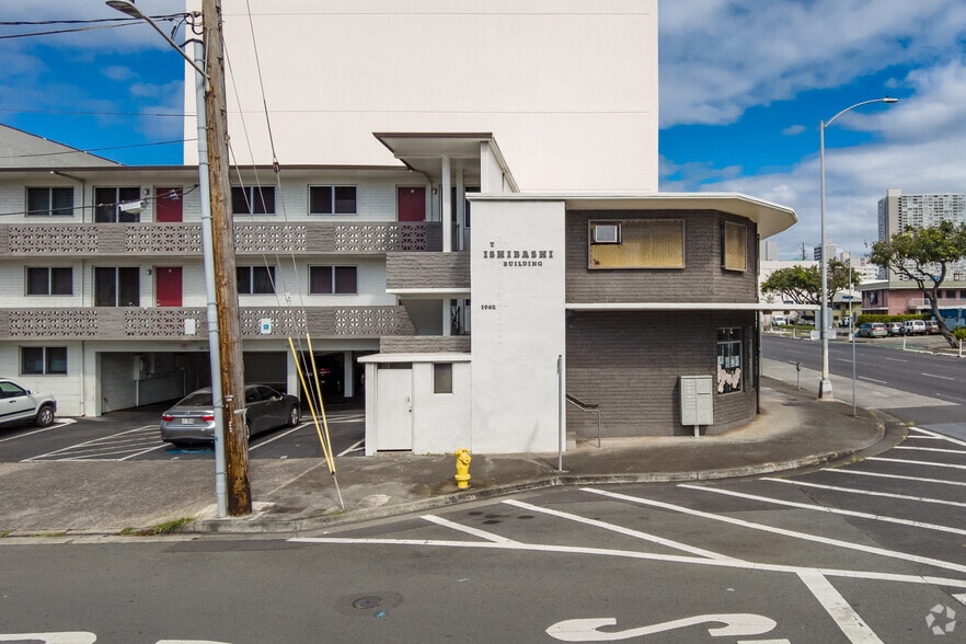More Photos Of 1865-1871-1 S King St, Honolulu Storefront Retail Residential For Lease