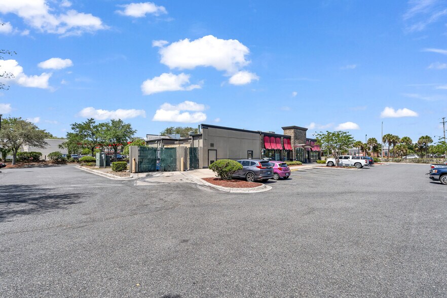 More Photos Of 1022 Hospitality Ln, Jacksonville Restaurant For Sale