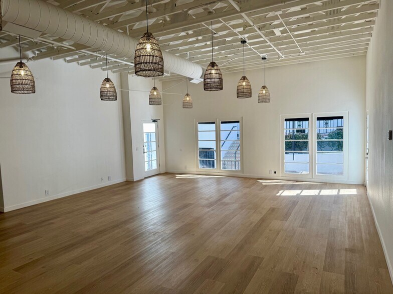 More Photos Of 1401 N El Camino Real, San Clemente Loft Creative Space For Lease