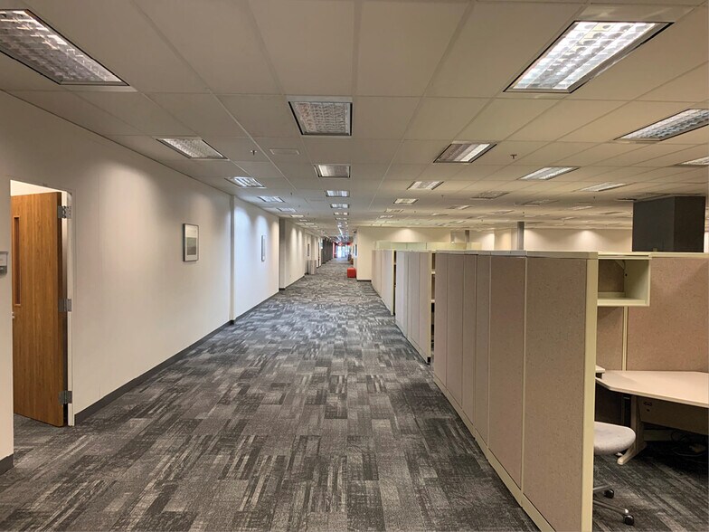 More Photos Of 222 S 84th St, Lincoln Office For Sale