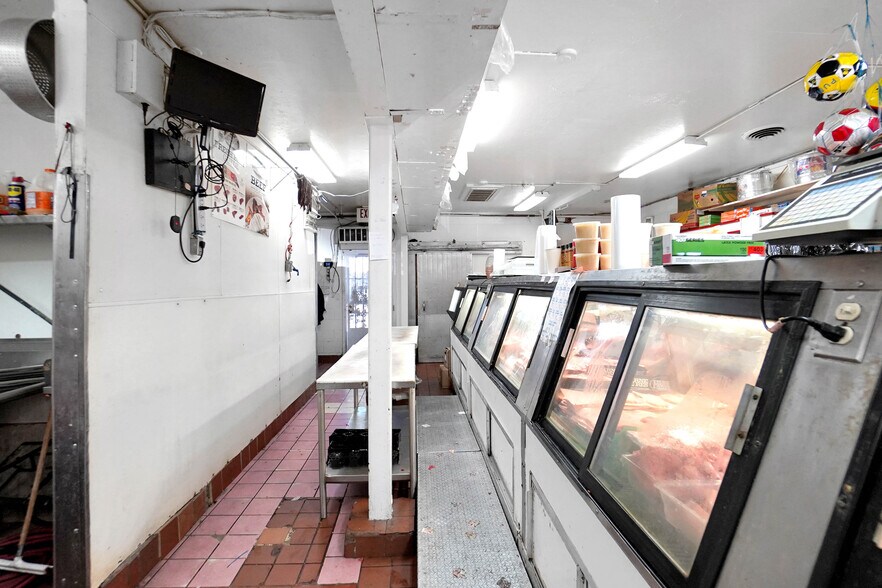 More Photos Of 344 A St, Hayward Storefront Retail Office For Sale