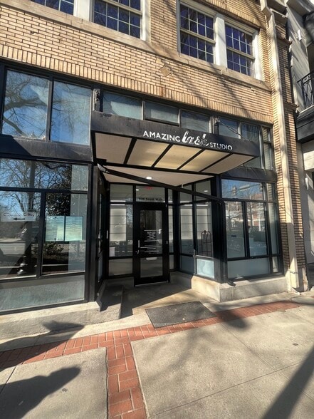 More Photos Of 606-608 S Main St, Greenville Storefront Retail Office For Lease