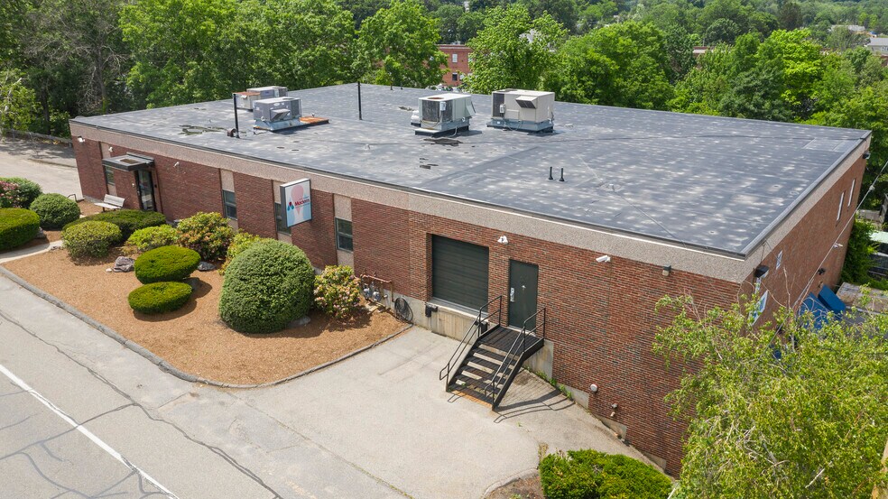 Primary Photo Of 823 Pleasant St, Norwood Light Manufacturing For Sale