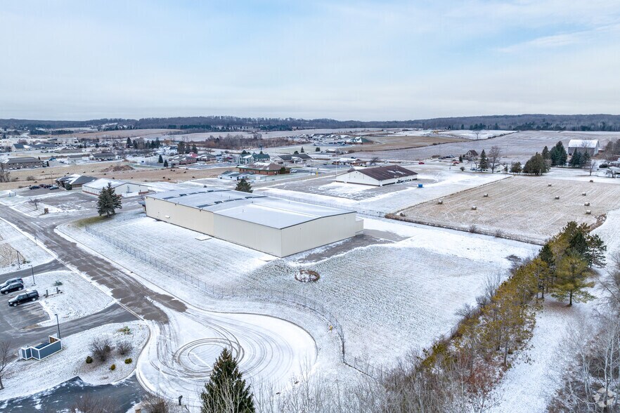 More Photos Of 651 Columbus Ave, West Branch Warehouse For Lease