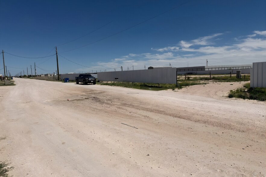 More Photos Of 3204 County 171 rd, Midland Land For Sale