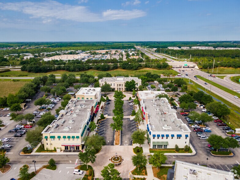 More Photos Of 16540 Pointe Village Dr, Lutz Storefront Retail Office For Lease