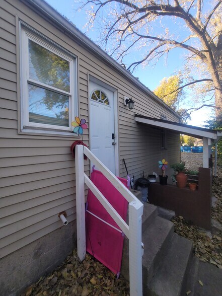 More Photos Of 1458 W 32nd St, Indianapolis Apartments For Sale