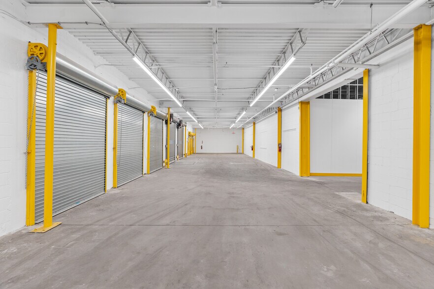 More Photos Of 14 Home News Row, New Brunswick Warehouse For Lease
