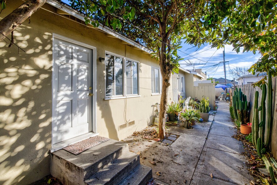 More Photos Of 4810 W 104th St, Inglewood Apartments For Sale