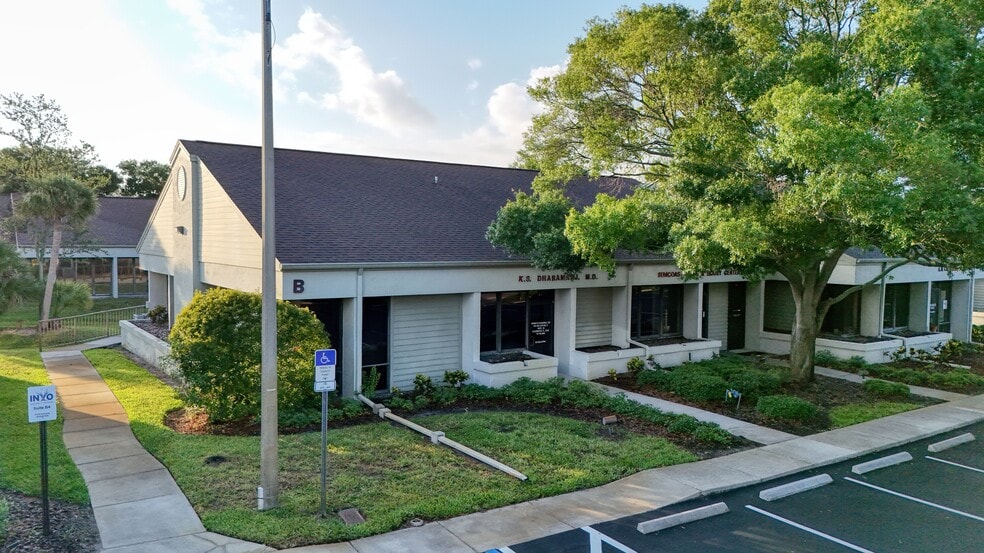 Primary Photo Of 1831 N Belcher Rd, Clearwater Medical For Sale