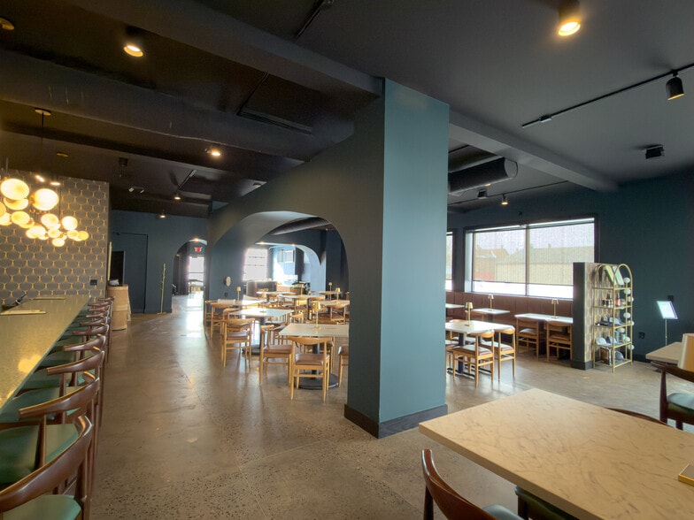 More Photos Of 601 7th Ave, Altoona General Retail For Sale