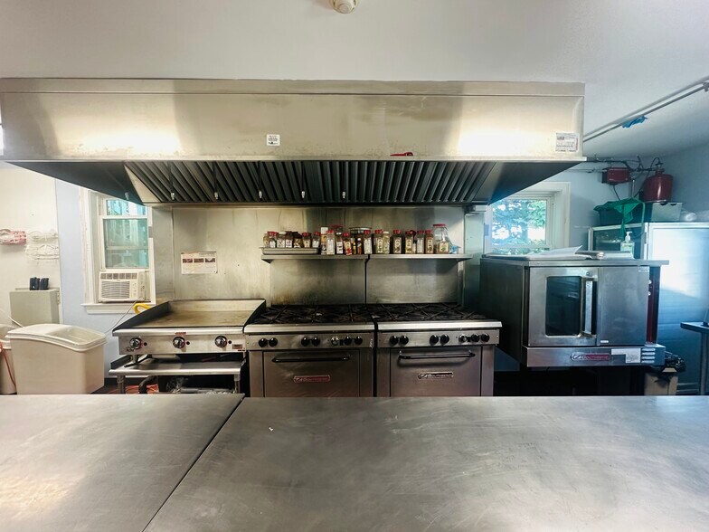 More Photos Of 420 Washington St, Dorchester Office For Lease