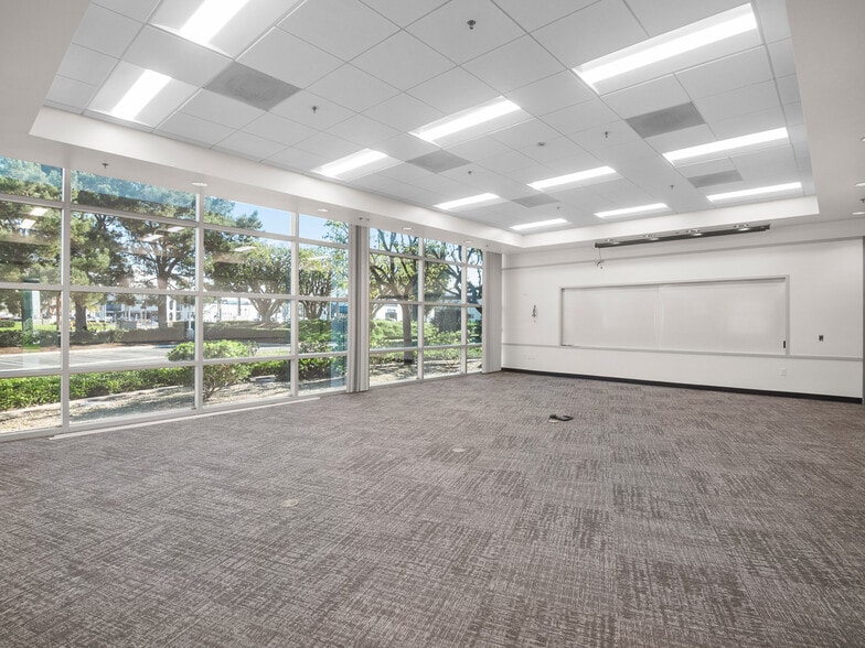 More Photos Of 5001 E La Palma Ave, Anaheim Manufacturing For Sale