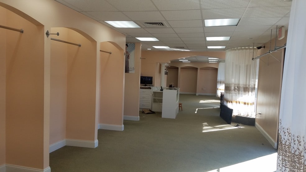 More Photos Of 9191 Baltimore National Pike, Ellicott City Office For Lease