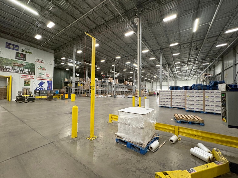 More Photos Of 12200 Corporate Dr, Parma Warehouse For Sale